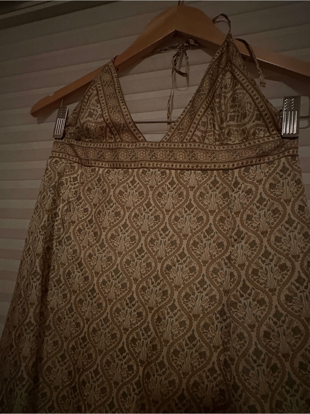 Carolina Herrera Silk Beige and Sage Floral Halter Maxi Dress - Picture 4 of 8